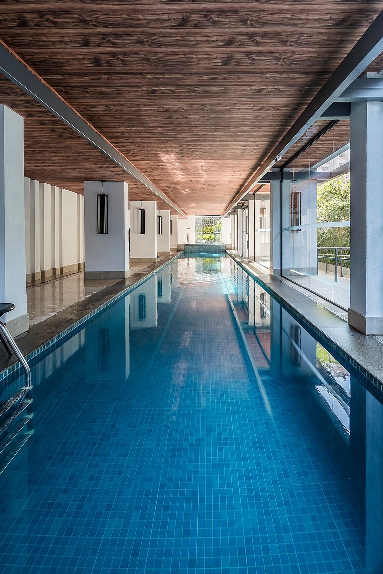 Estúdio Moderno com Piscina em Moema