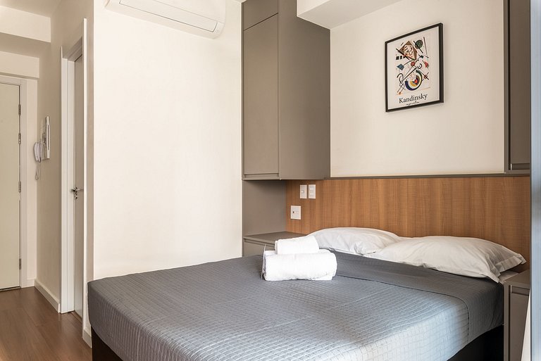 Apart cerca de la estación de metro Brooklin/Berrini.