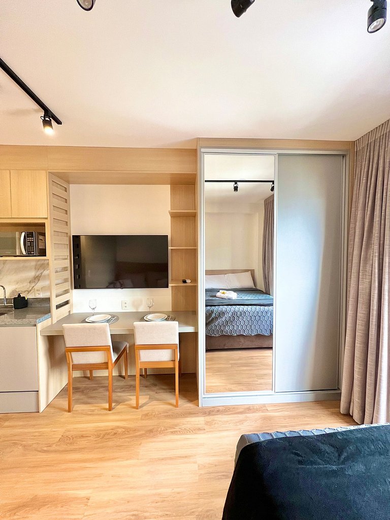 Estudio junto al Shopping Ibirapuera by InnVista