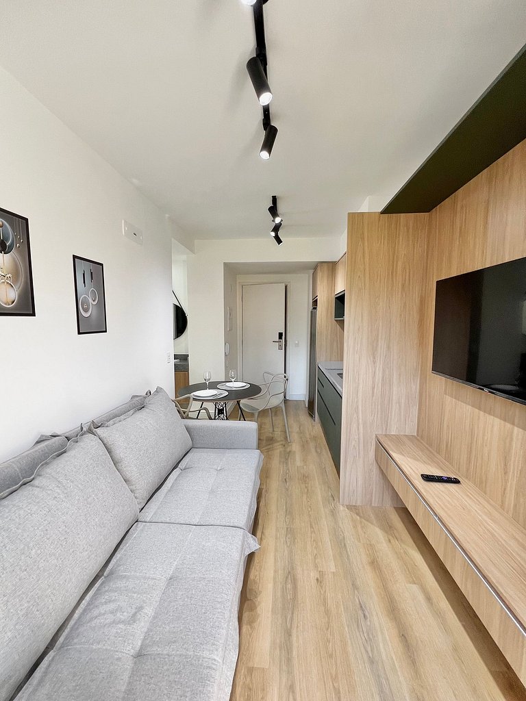 Estudio familiar con piscina, Moema by InnVista