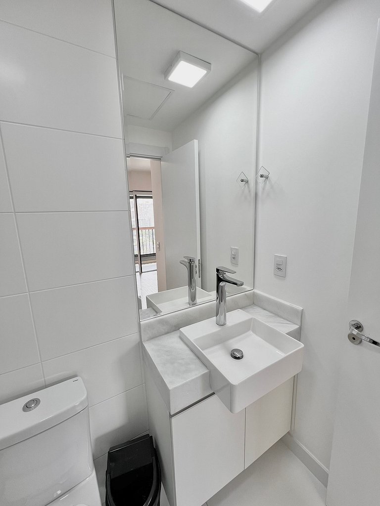 Apart cerca de la estación de metro Brooklin/Berrini.