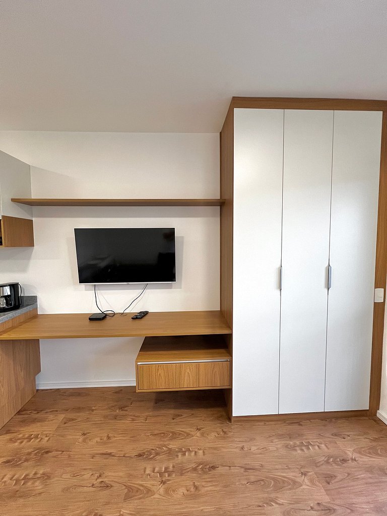 Studio Moema menos de 50m do Shopping Ibirapuera