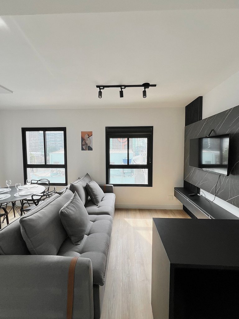 Apto 2 Dorms Moema a 50m do Shop Ibirapuera