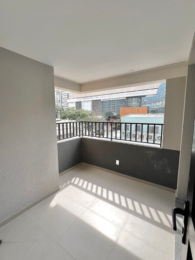 Apto 2 Dorms Moema a 50m do Shop Ibirapuera