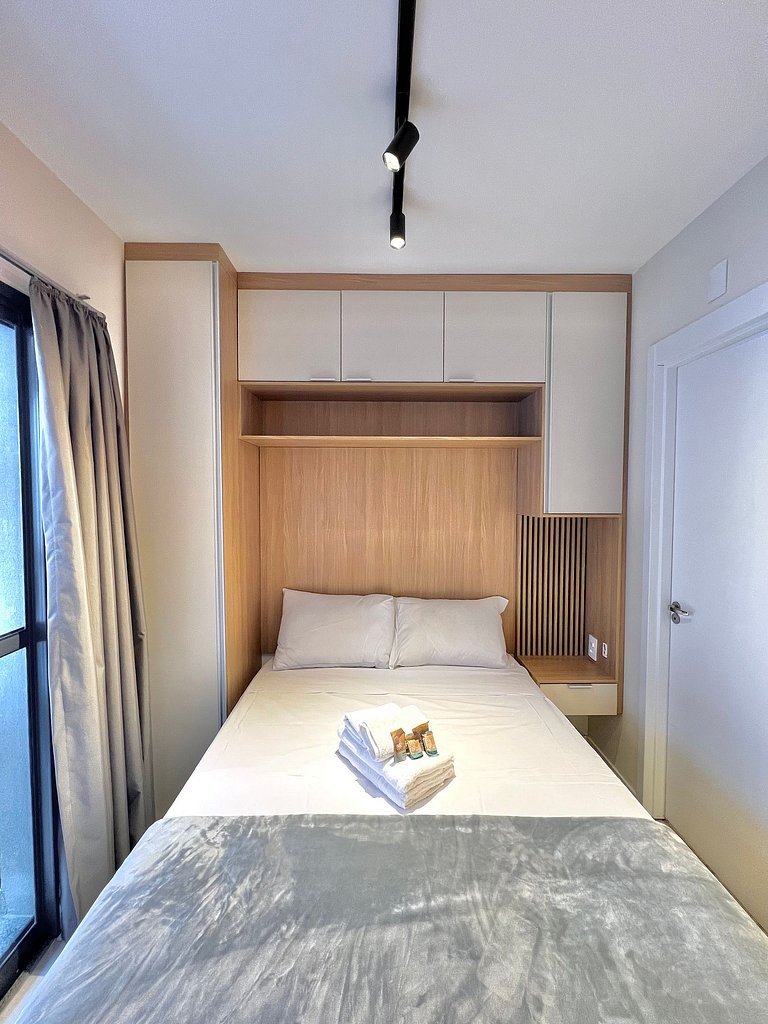 Apart cerca de la estación de metro Brooklin/Berrini.