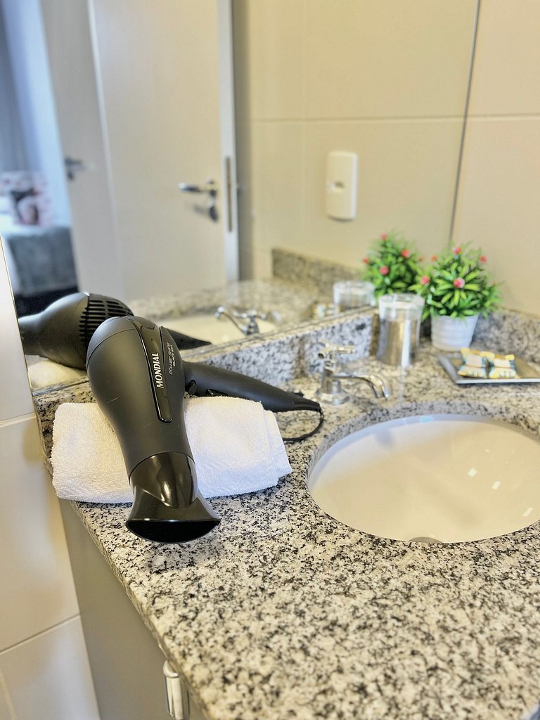 Seu Refúgio em Pinheiros - A Dois Passos de Tudo