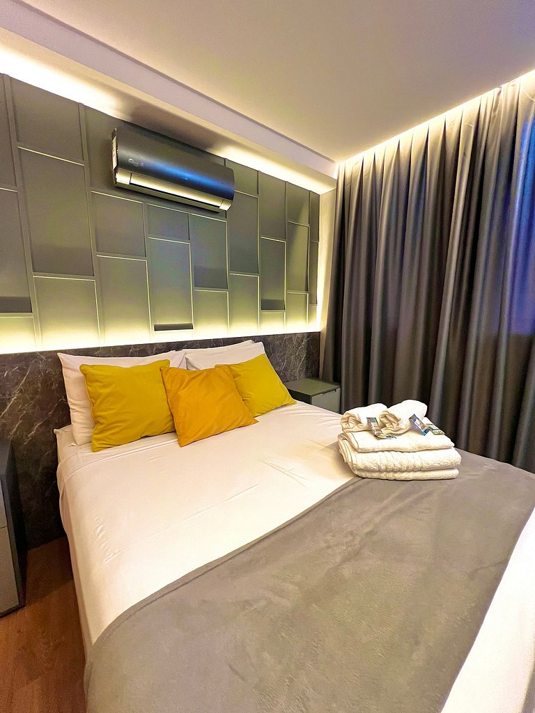 Apartamento moderno ao lado do Shopping Morumbi com Vaga
