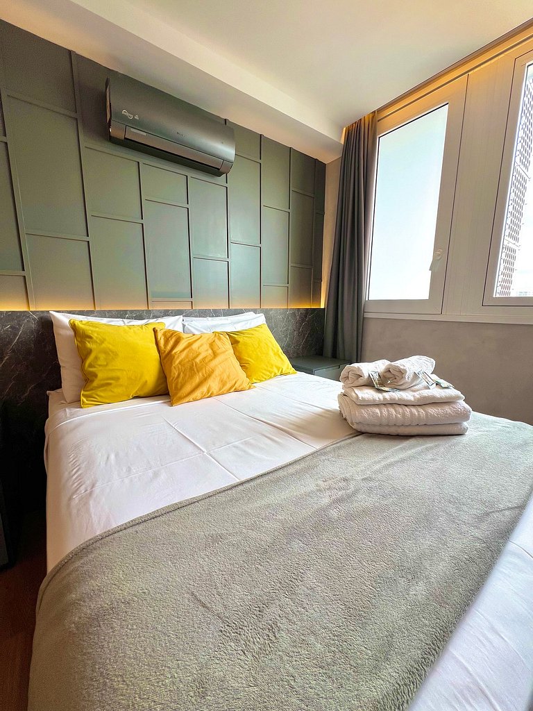 Apartamento moderno ao lado do Shopping Morumbi com Vaga