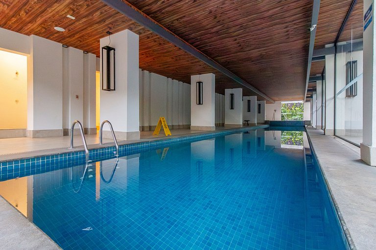 Estúdio Moderno com Piscina em Moema